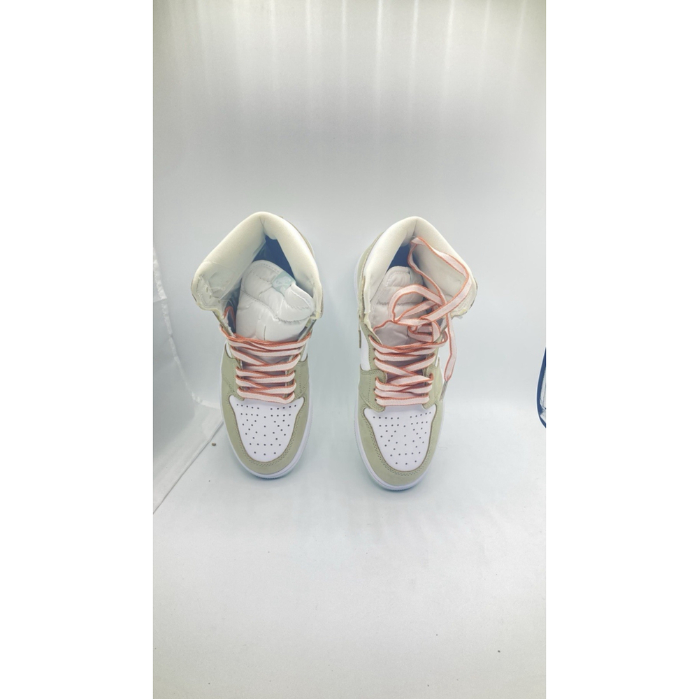 Nike Air Jordan 1 Retro High OG 'Seafoam' Size 8